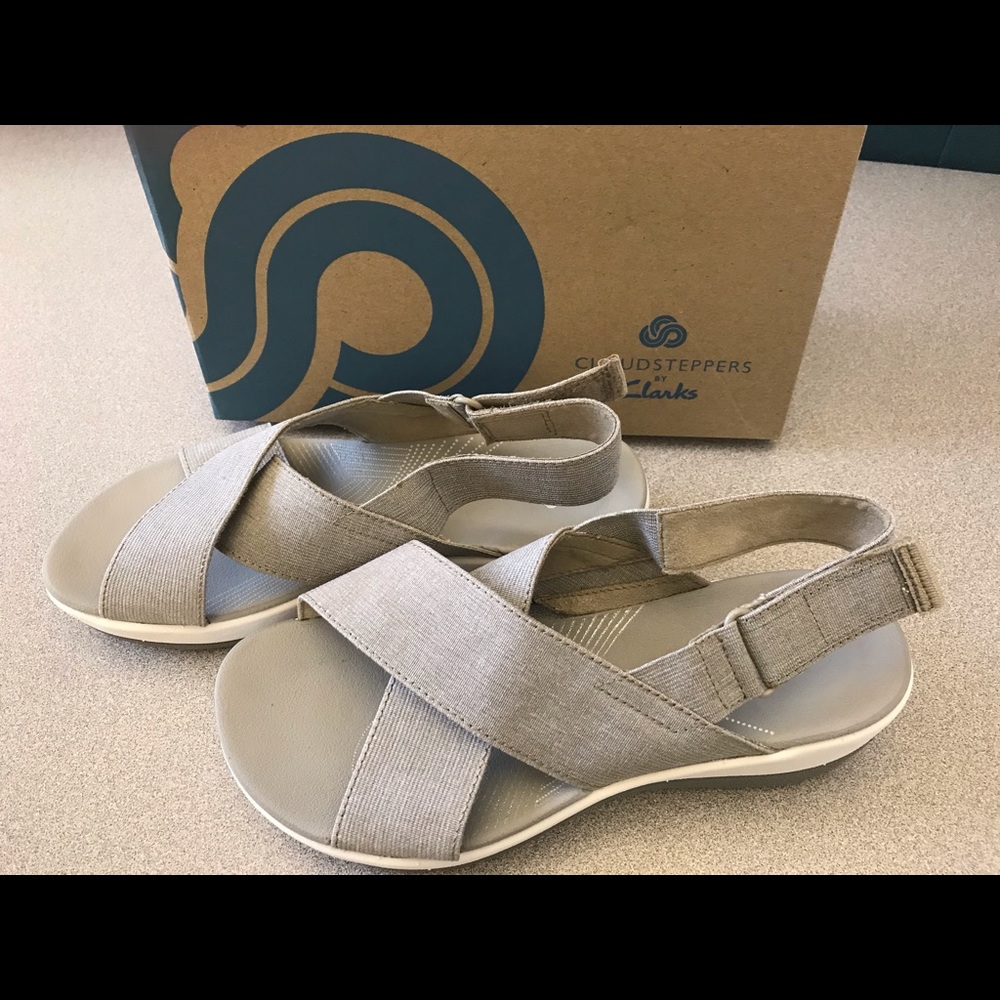 Clarks Arla Kaydin Cloudstepper sandals